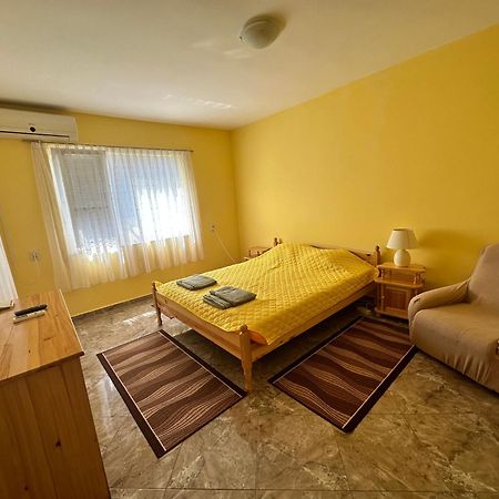 При Наско Villa Sjabla Exteriör bild