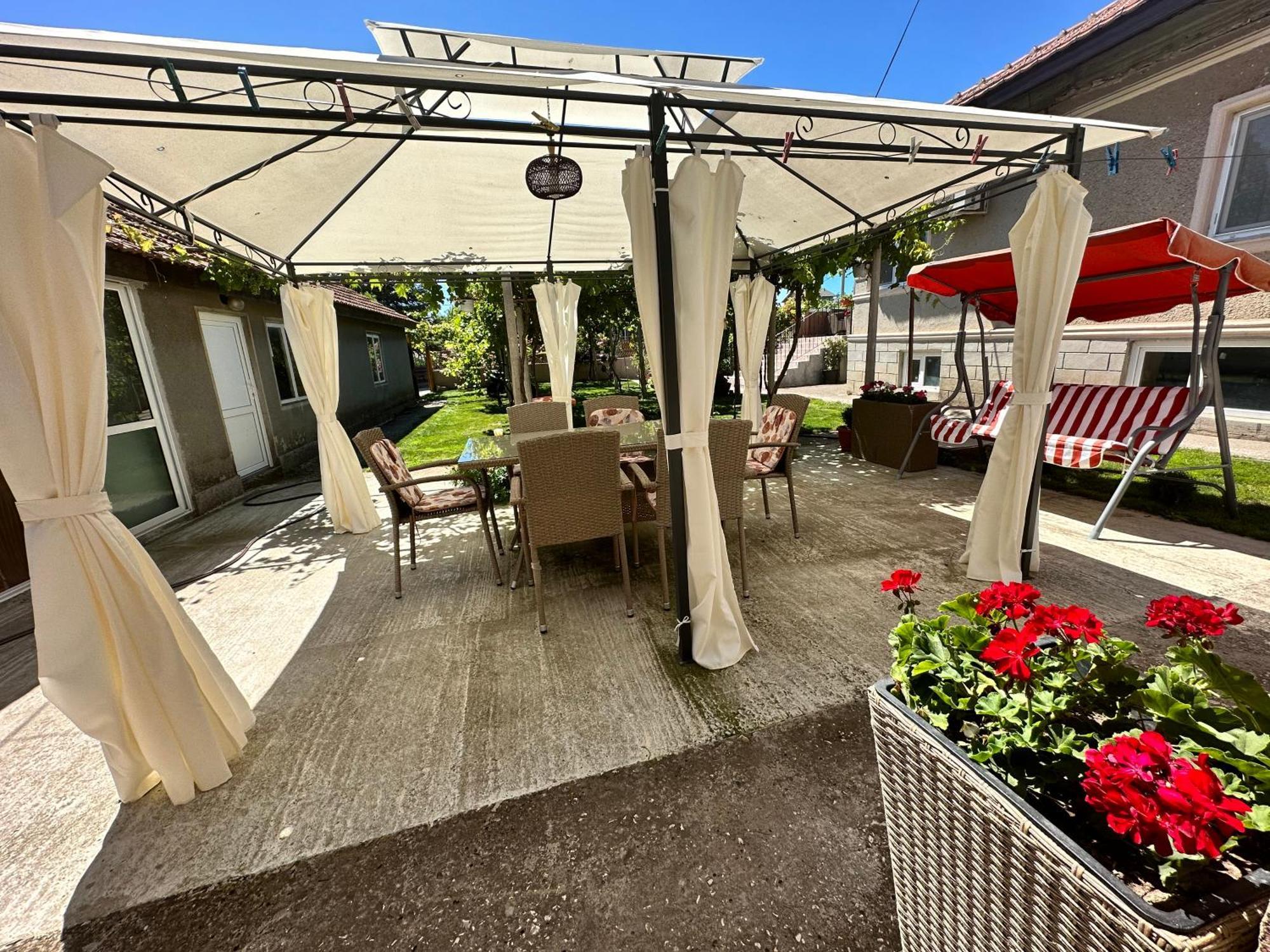 При Наско Villa Sjabla Exteriör bild